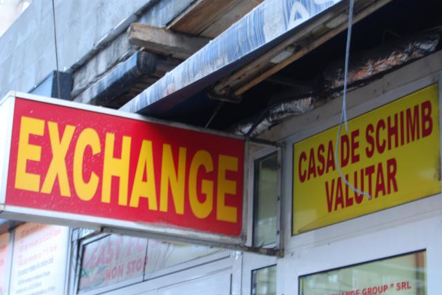 Ce trebuie să știți atunci când intenționați să schimbați bani