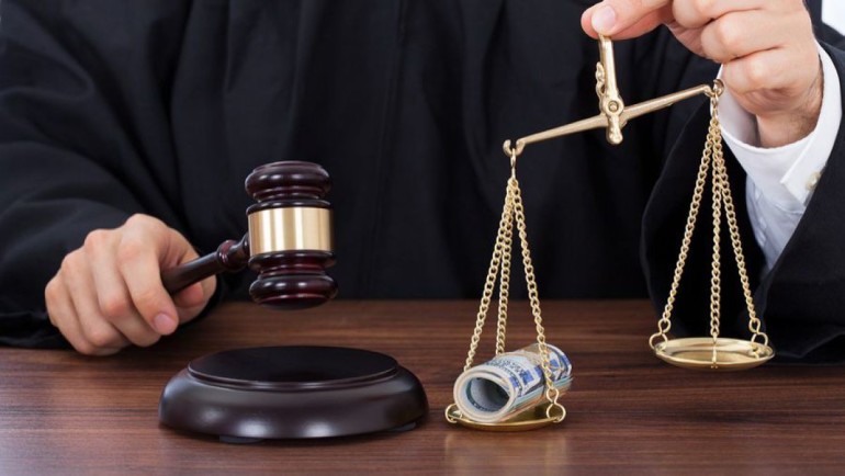 Licenţele agenţilor economici vor fi suspendate prin instanţă. Recuperarea acestora se va face tot prin judecată