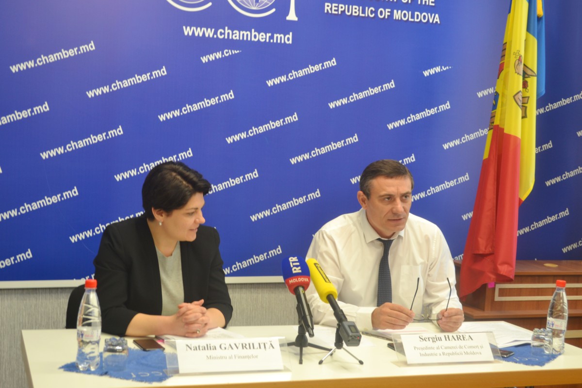 Membrii CCI a RM au participat la un dialog cu Ministrul Finanțelor