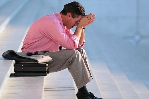7 lucruri care îţi pun în pericol cariera