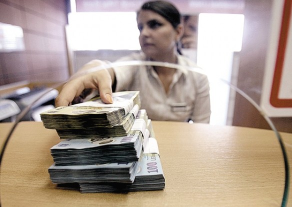 Volumul operaţiunilor de casă pe sistemul bancar  din Republica Moldova în ianuarie-iunie 2020