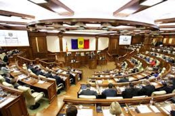 Regulile de gestionare a acţiunilor în cazul compormiterii acționariatului companiilor de asigurări, votate în prima lectură