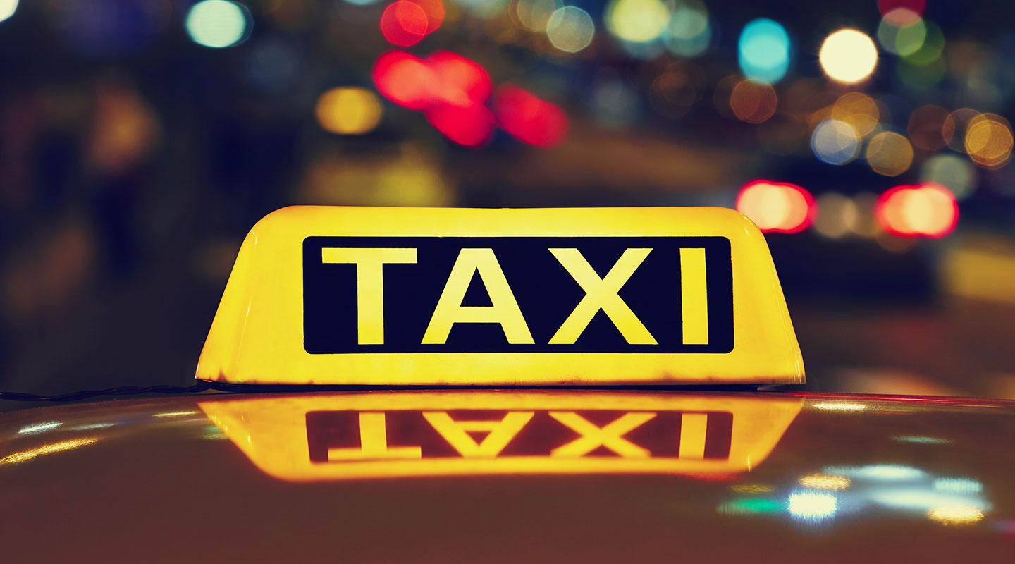 Contribuabilii din domeniul transportului rutier în regim de taxi, verificați de SFS și ANTA