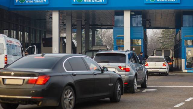 În atenția persoanelor care au introdus în țară autoturisme înmatriculate în străinătate
