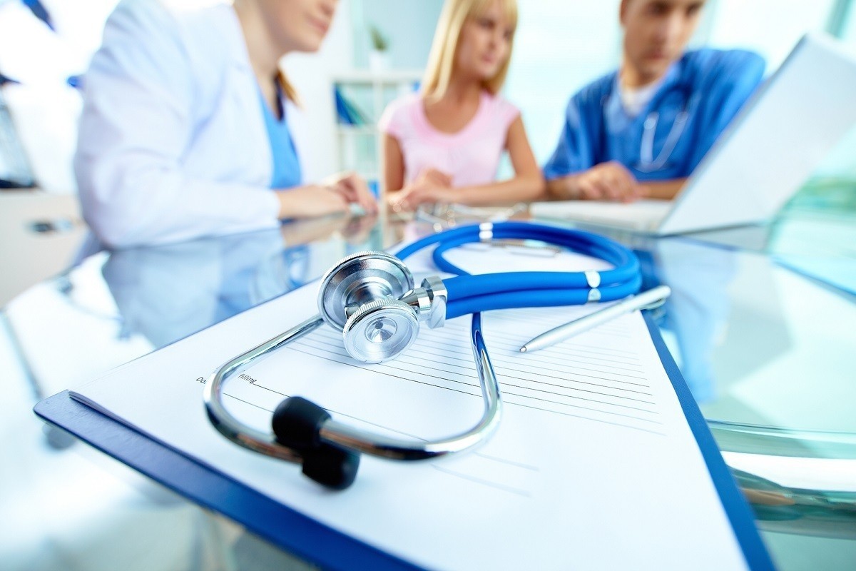 Instituțiile medicale private ar putea fi scutite, din nou, de impozitul pe venit pentru serviciile de asistență medicală obligatorie