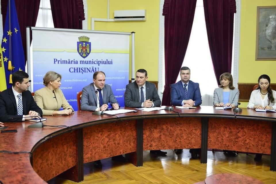 CCI a RM și Primăria Capitalei au semnat un acord de colaborare în vederea promovării și dezvoltării activității de întreprinzător