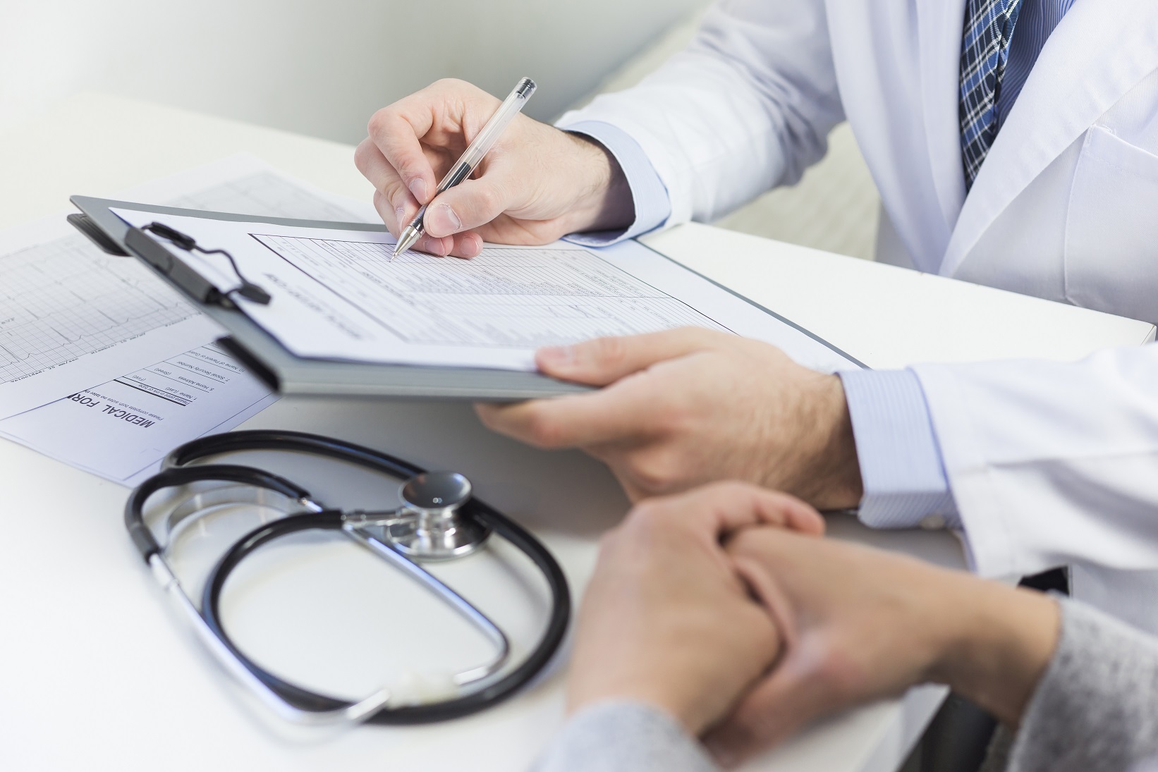 Au intrat în vigoare noi reglementări în domeniul asigurării obligatorii de asistență medicală