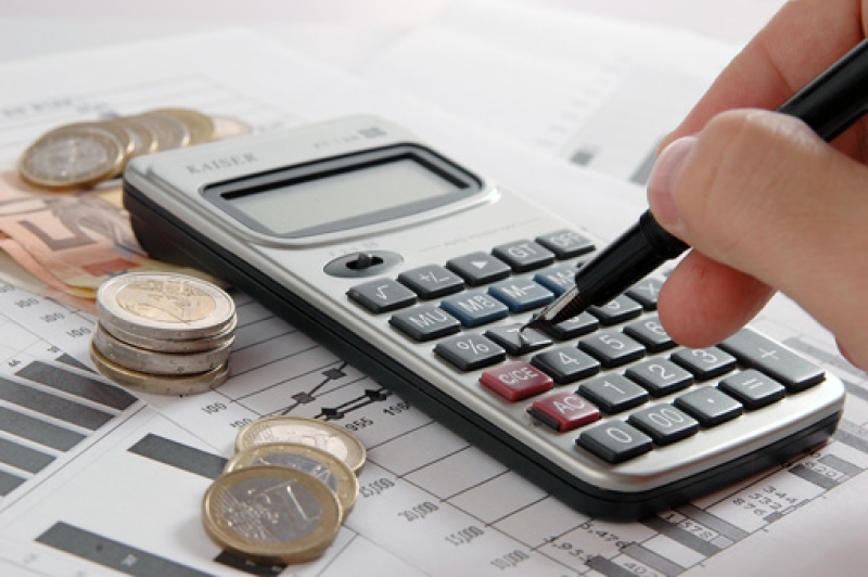 Proiectul legii Bugetului de Stat pentru 2016, avizat de Comisia parlamentară de profil; „Este o ecuaţie cu o necunoscută - acordul cu FMI”