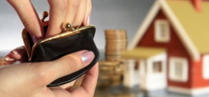Primele avize de plată pentru noul impozit pe avere. Până la 25 decembrie moldovenii cu imobile scumpe vor fi obligați să achite sume de la 12.000 de lei
