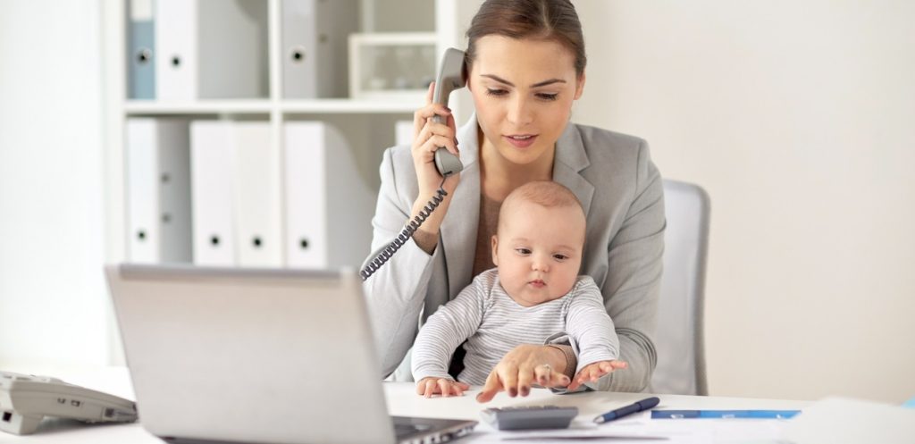 Prevederi noi în Codul muncii: munca în perioada aflării în concediu de maternitate