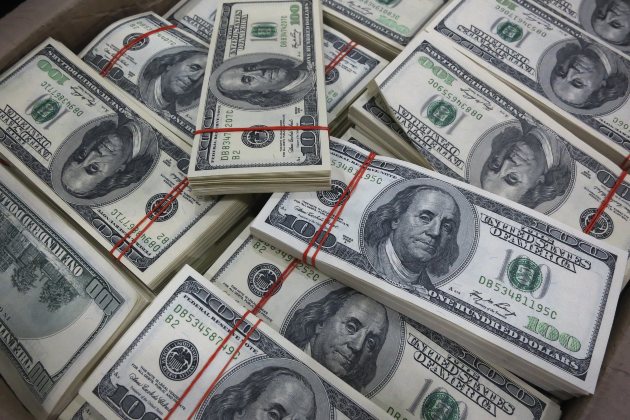 Rezervele valutare scad în continuare. S-au redus cu milioane de dolari în ultima săptămână de raport