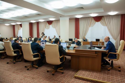 Guvernul a decis majorarea cu 10 la sută a salariilor din sectorul bugetar