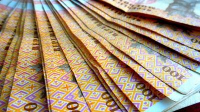 Ministerul Muncii intenţionează să majoreze salariul minim pe ţară