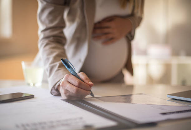 Concediul de maternitate – cum și când se eliberează certificatul