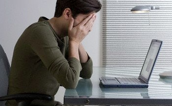 Cerințe noi pentru angajatori la organizarea lucrului la monitor